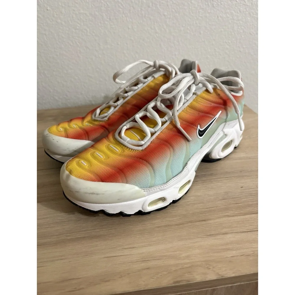 Nike Air Max Plus TN HF5180-100 Unisex Kids 7Y Orange Yellow Gradient Sneakers